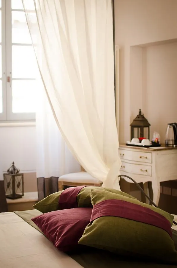 Dimora Dell'Erbe Rooms Montepulciano Bed & Breakfast